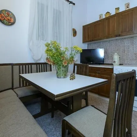 Oreb Dream - Two Bedroom With Terrace And Garden View 5 アパート Donje Čelo