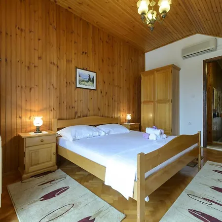 Oreb Dream - Two Bedroom With Terrace And Garden View 5